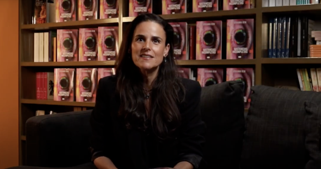 ENTREVISTA ¬ Giovanna Reni explora en su novela el cuerpo como sustancia… y adicción