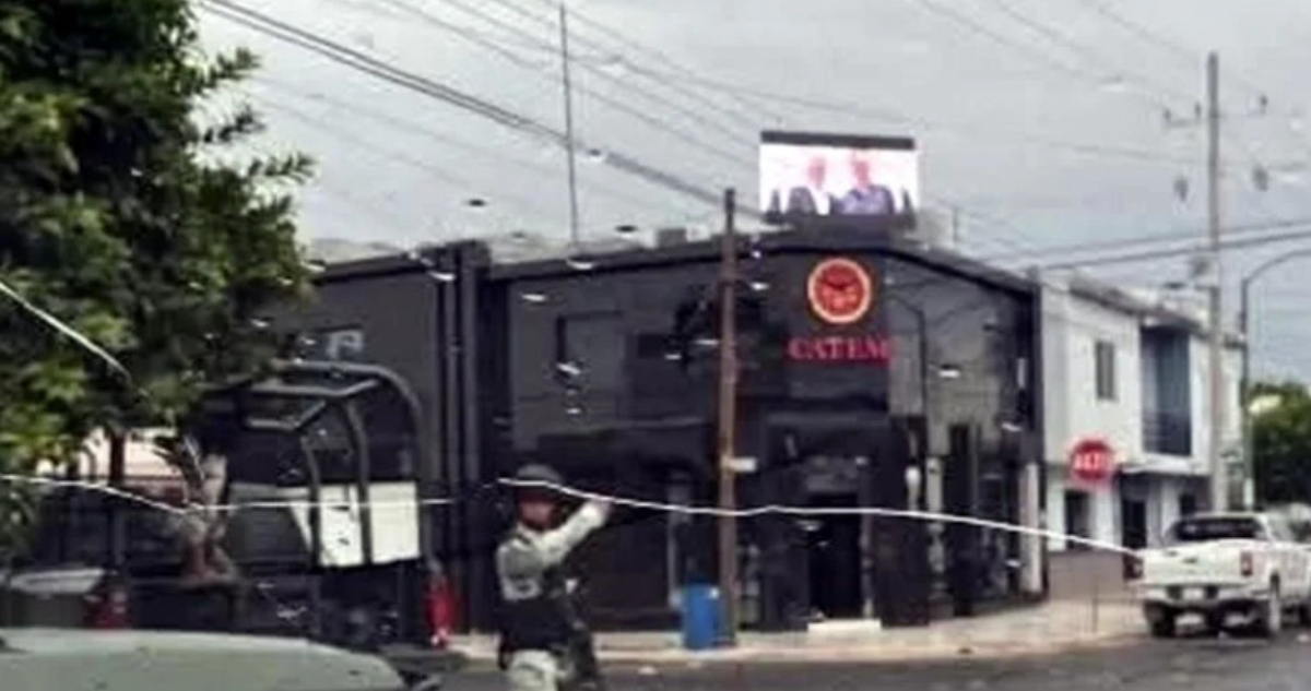 Elementos de la Secretaría de la Defensa Nacional y la Guardia Nacional catearon la tarde este viernes la sede sindical de la (CATEM) en Gómez Palacio.