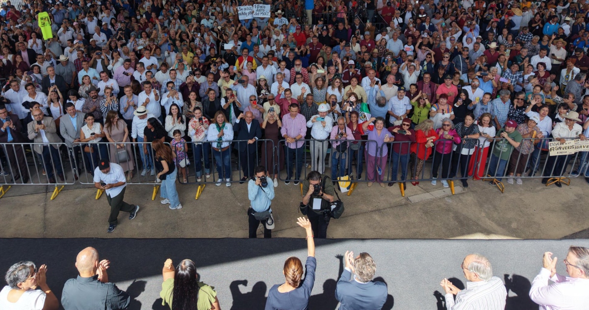 Pablo Lemus, Gobernador de Jalisco, fue abucheado este domingo durante el evento que encabezó la Presidenta Claudia Sheinbaum Pardo (CSP) en Zapopan.