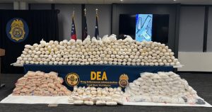 La DEA anunció que, en operativos en 23 divisiones por Estados Unidos y siete "regiones extranjeras", detuvo a 670 personas relacionadas con el CJNG.