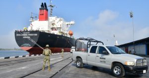 La Presidenta Claudia Sheinbaum Pardo y el Fiscal Alejandro Gertz Manero aseguraron que no hay certeza de que marino muerto estuviera relacionado con huachicol.