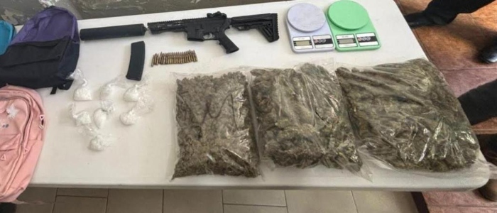 La SSPC detuvo el día de hoy en el municipio de Coacalco, Estado de México, a nueve personas consideradas generadoras de violencia; autos, armas decomisadas.