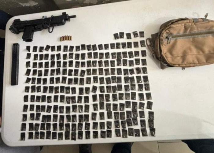 La SSPC detuvo el día de hoy en el municipio de Coacalco, Estado de México, a nueve personas consideradas generadoras de violencia; autos, armas decomisadas.