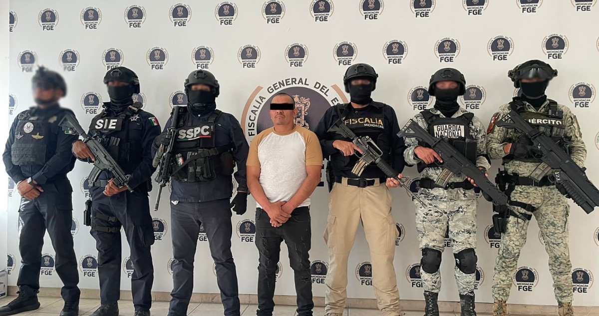 La Secretaría de la Defensa Nacional detuvo la tarde de este miércoles en Guanajuato a Genaro "N", vinculado a la extorsión, homicidio y robo.