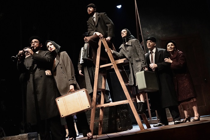 Indecente obra teatro que se presenta en el CCB