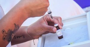 ¿Por qué es urgente destinar mayores recursos al sistema de salud público?