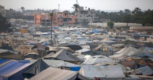 La OMS advierte de que los hospitales de la ciudad de Gaza están al borde del colapso.