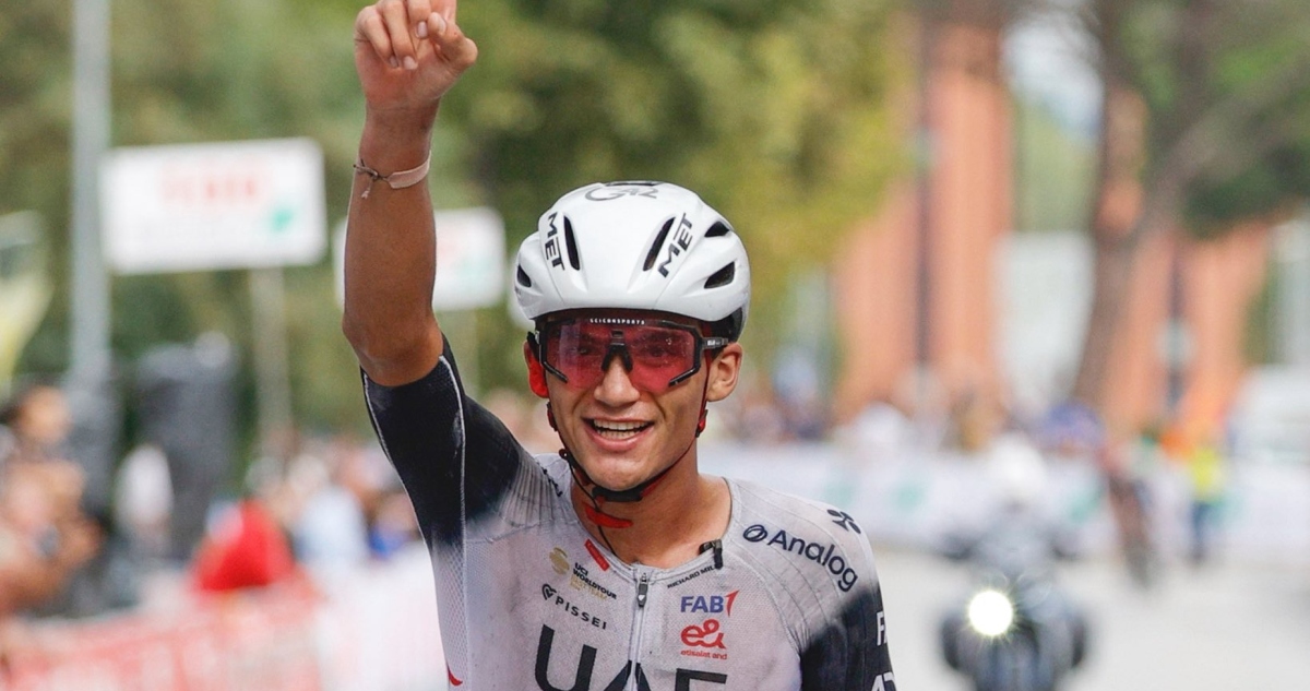 Isaac del Toro ganó el Giro de la Toscana “Memorial Alfredo Martini” (04:25:38), llegó a la oncena de victorias individuales y la número 82 para su equipo.