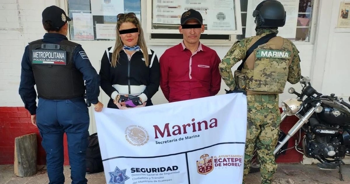 Zulema "N", alias "La Güera", presunta lideresa de "La Chokiza" fue detenida en Ecatepec por elementos de la Semar y la Policía municipal.