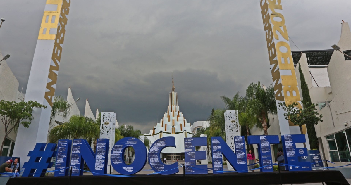 La Fiscalía de NY, en EU, acusa a Naasón, a sus familiares y cómplices de participar en una organización criminal que abusó de la iglesia de La Luz del Mundo.