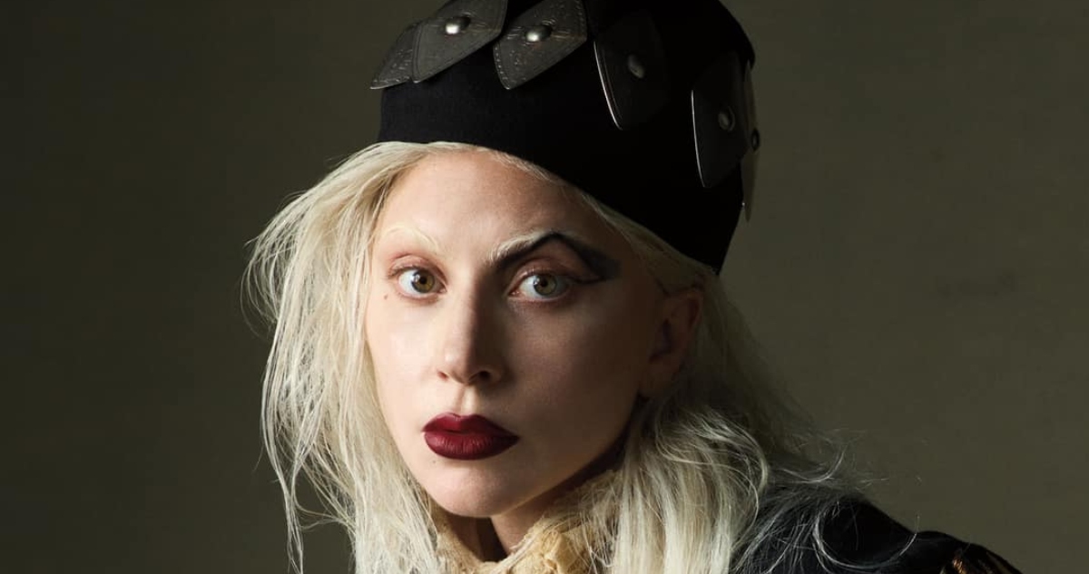 Lady Gaga lanzó este miércoles el videoclip “The Dead Dance”, dirigido por Tim Burton y filmado en la Isla de las Muñecas de Xochimilco para la serie Merlina 2.