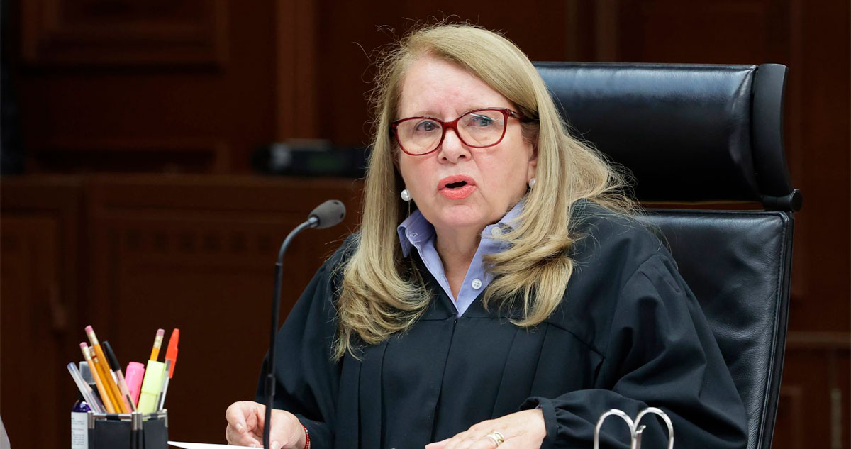 La Ministra Loretta Ortiz se queja de disminución en su sueldo