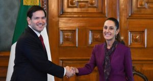 Sheinbaum pidió a Rubio la extradición de dos personas relacionadas con el caso Ayotzinapa.