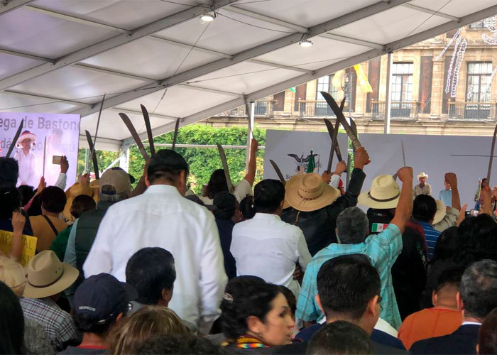 "Este cambio ya era justo", dicen indígenas al entregar bastón de mando a nueva Corte