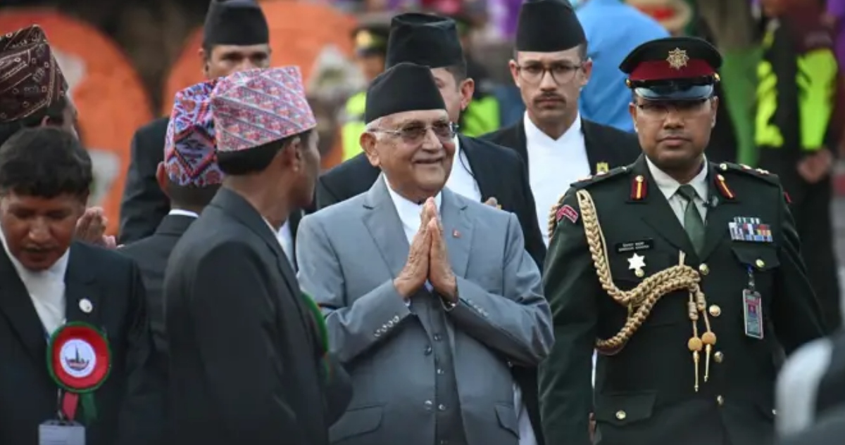El Primer Ministro de Nepal presentó su dimisión en plena ola de protestas contra el Gobierno por la prohibición del acceso a redes sociales y la corrupción.