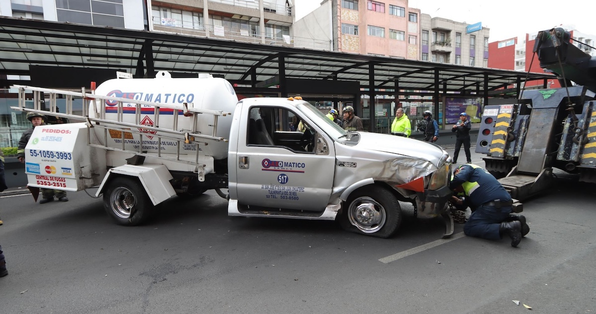La Presidenta Claudia Sheinbaum anunció que su Gobierno presentará una normativa nueva para transportar gas LP, a raíz de la explosión de una pipa en la CdMx.