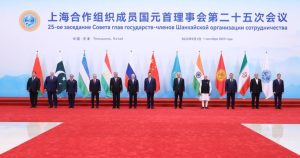 El Presidente chino, Xi Jinping, instó hoy lunes a los miembros de la Organización de Cooperación de Shanghai a lograr pasos sólidos para un futuro mejor.