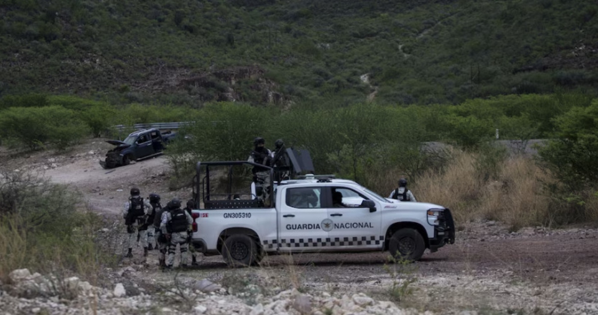 La FGE de Jalisco localizó este martes los cuerpos de seis personas no identificadas abandonados en un predio del municipio de Ojuelos, Jalisco.