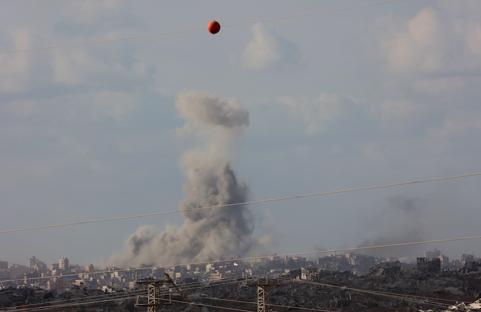 El ejército de Israel informó este sábado de que más de 750 mil palestinos fueron desplazados de Gaza y más de 65 mil han muerto.