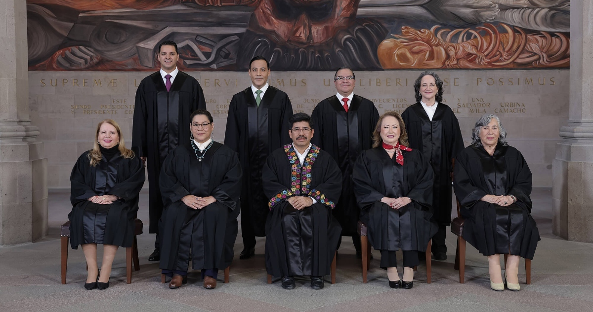 La SCJN publicó este lunes la fotografía oficial de la nueva conformación del pleno con nueve ministras y ministros, elegidos por primera vez por voto popular.