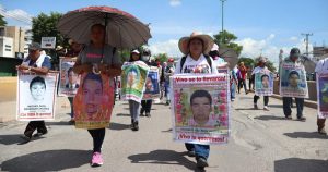 Son once años ya desde la desaparición de los 43 normalistas de Ayotzinapa, y los padres y madres de los estudiantes siguen sin saber dónde están sus hijos.