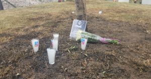 El día después, La Concordia se debate entre la normalidad y el duelo. Las calles  están abiertas, los camiones circulan, los vendedores ambulantes se instalaron de nuevo. Pero bajo el puente, la memoria persiste.