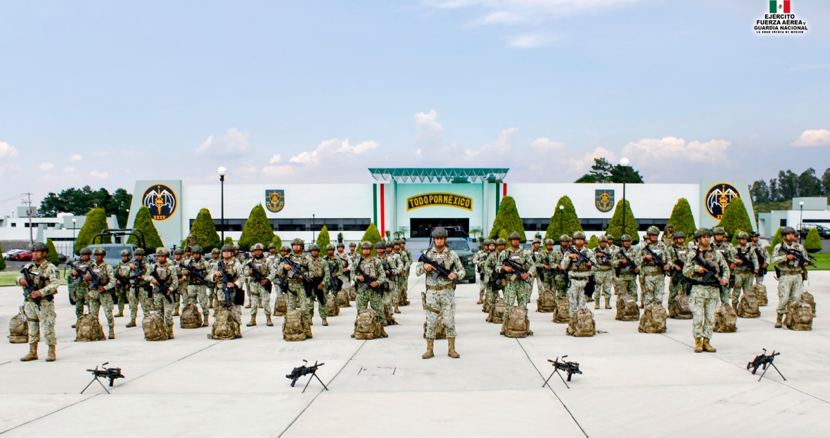 La Secretaría de la Defensa Nacional reforzó ayer la seguridad de Baja California, Chihuahua y Guanajuato con 270 efectivos del Cuerpo de Fuerzas Especiales.