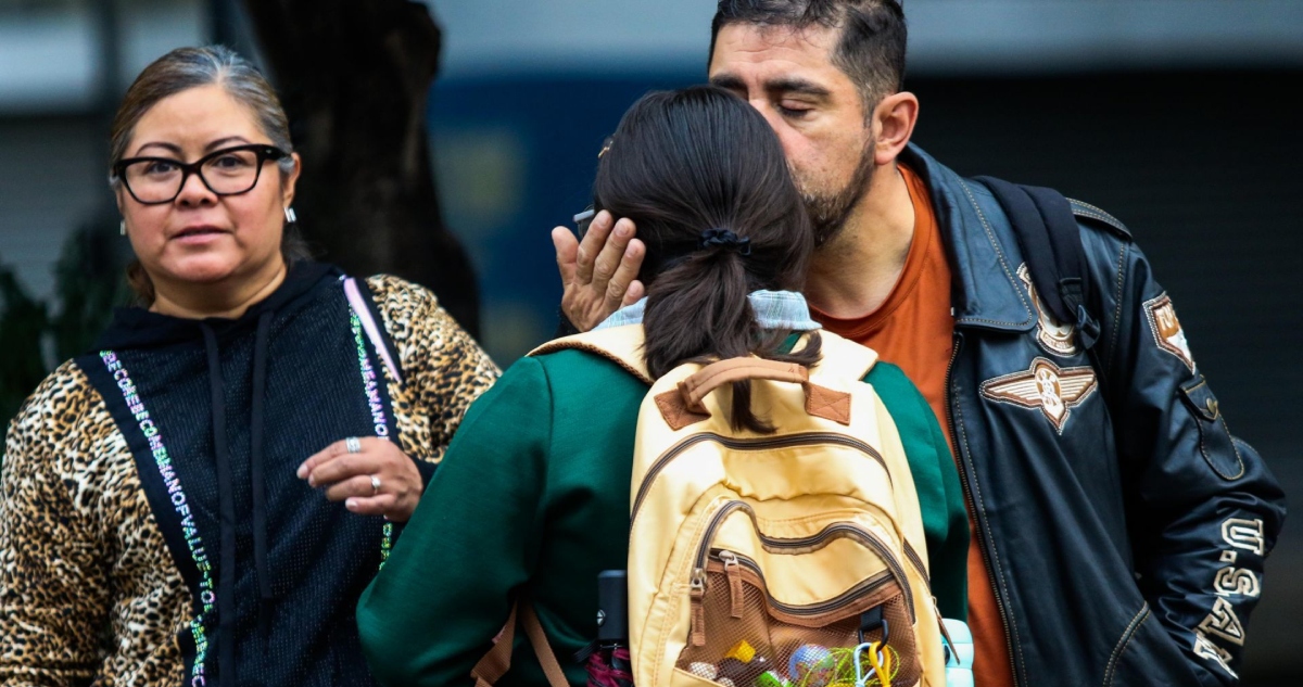 A partir de este mes, madres, padres o tutores de estudiantes que ingresan por primera vez a secundaria podrán realizar el registro para la Beca Rita Cetina.