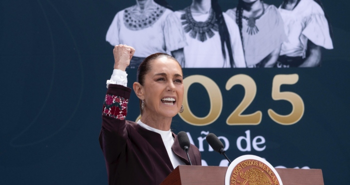 La Presidenta Claudia Sheinbaum Pardo preside el Desfile Cívico-Militar.