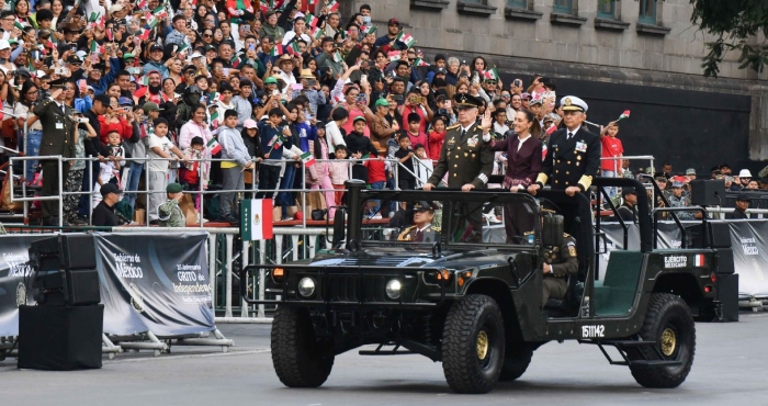 La Presidenta Claudia Sheinbaum Pardo preside el Desfile Cívico-Militar.