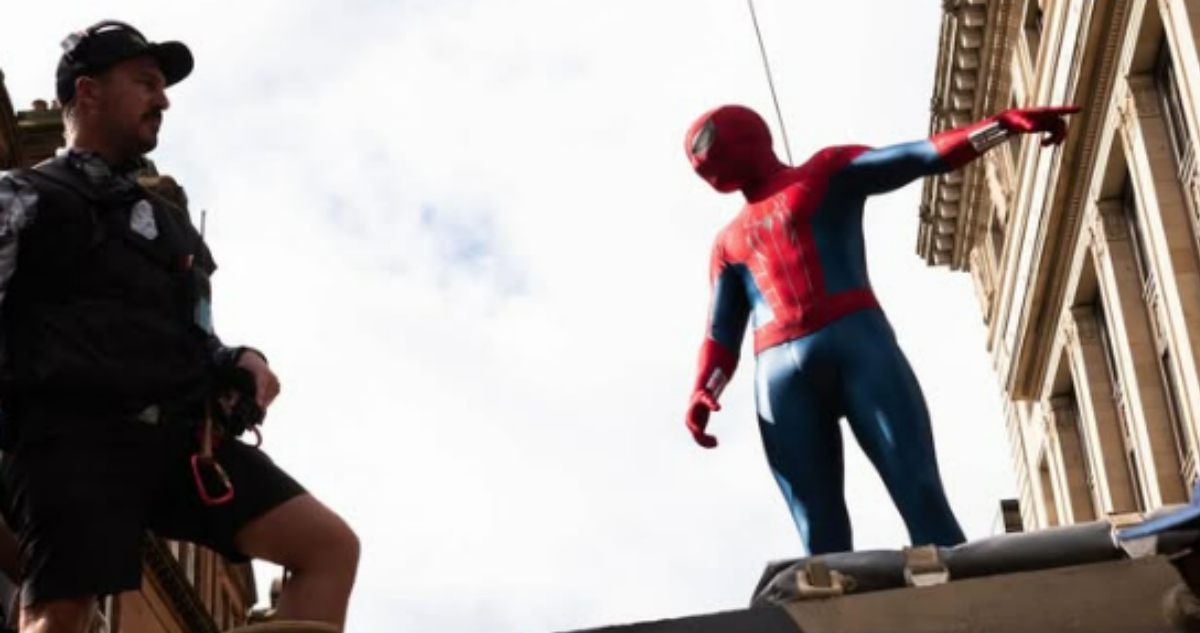 El rodaje de Spider-Man: Brand New Day se detuvo de forma temporal después de que Tom Holland fuera hospitalizado tras sufrir una conmoción leve en el set.