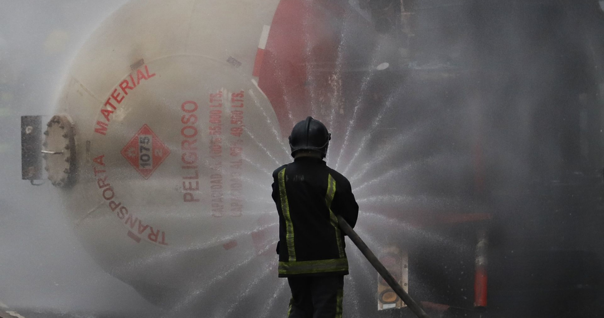 Transportadora Silza, dueña de pipa que explotó en CdMx, operaba sin póliza de seguro.