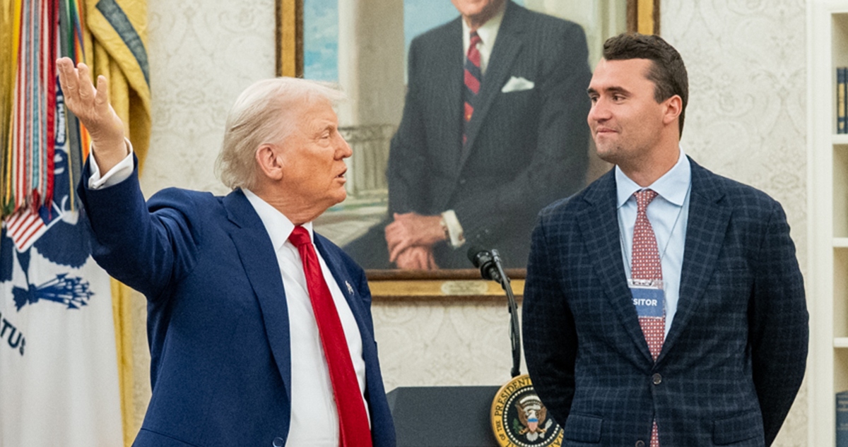 EU estalla en guerra contra-sí-mismo. Trump amenaza a “la izquierda” con “venganza”