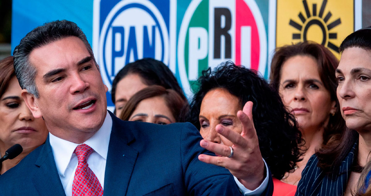 Un año con la oposición rota