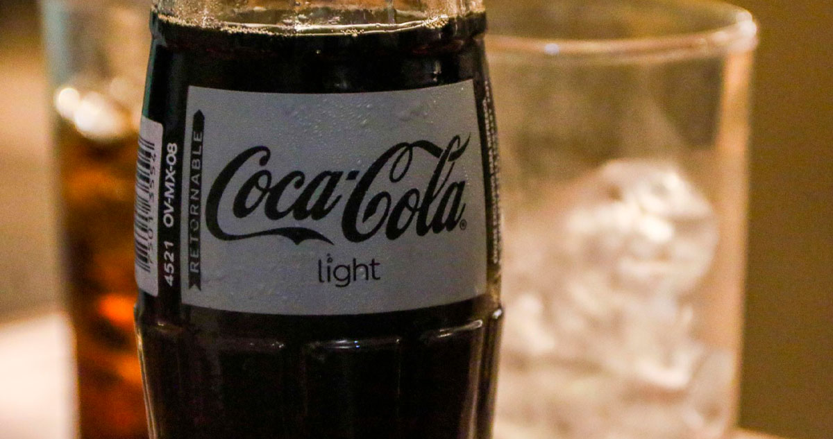 La industria de los refrescos y el Gobierno federal llegaron a una serie de acuerdos para reducir el uso de azúcar en la elaboración de bebidas procesadas.