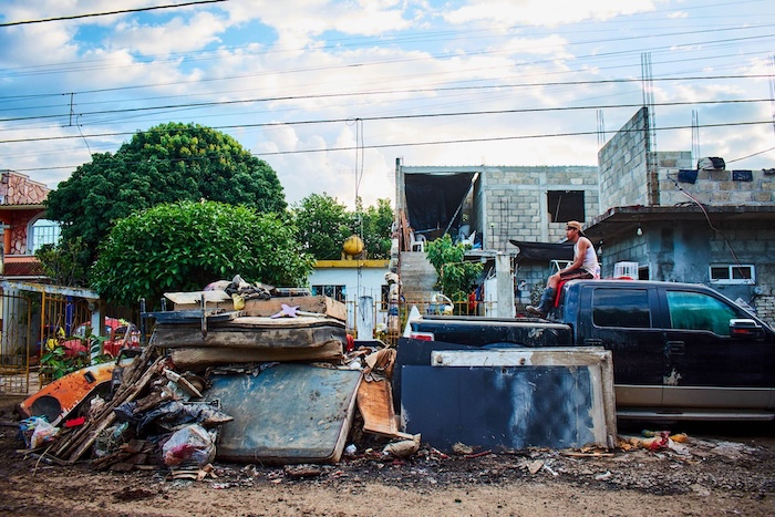 Diana se puso a salvo gracias a que fue alertada de la crecida del río Cazones cuando regresó a su casa, después de salir a buscar al perro que se le escapó.