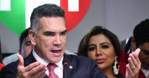 "Alito" Moreno dice que denunciará a Sheinbaum por justificar expropiación de predios.