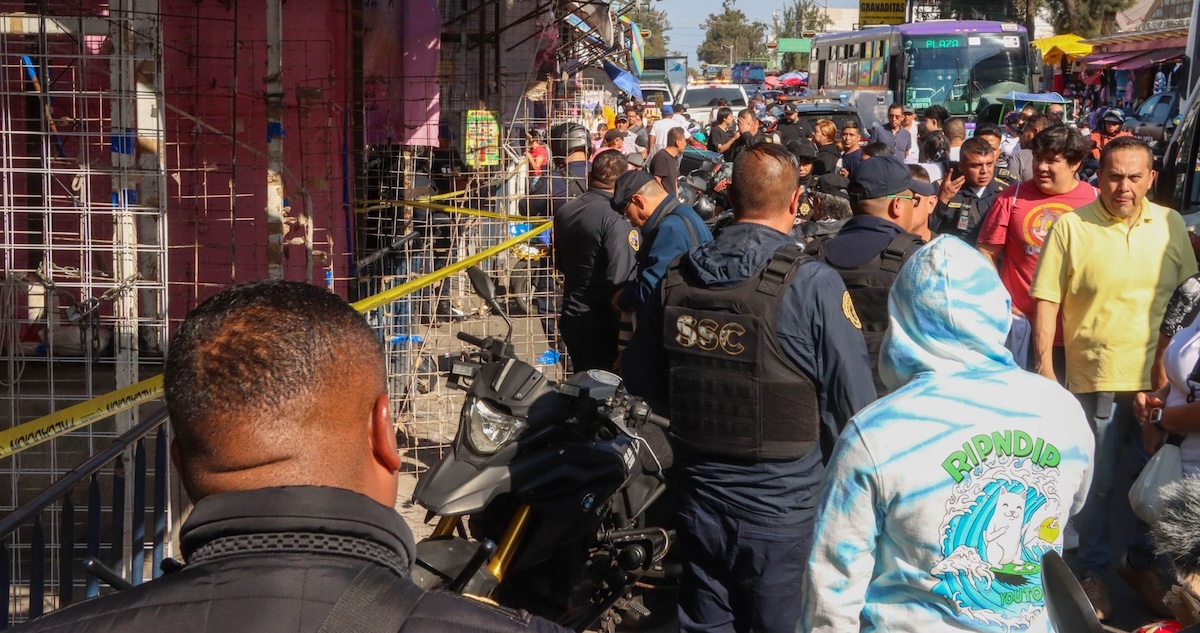 Una balacera ocurrida en Tepito, en la Alcaldía Cuauhtémoc de la CdMx, dejó un saldo de tres personas muertas y una comerciante herida, confirmó la SSC.