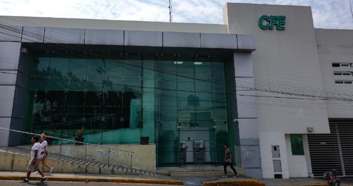 La Comisión Federal de Electricidad reportó el día de ayer que al cierre del tercer trimestre de este año obtuvo una ganancia neta de 524 mil millones de pesos.