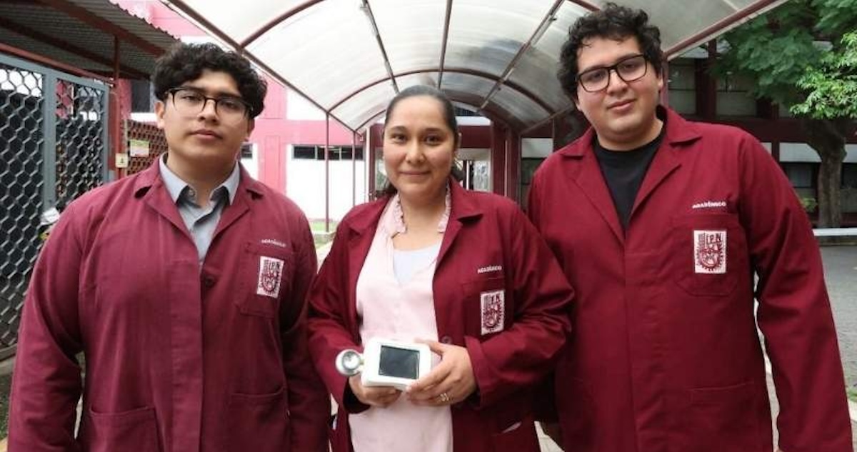 Científicos mexicanos del IPN desarrollaron un estetoscopio portátil impulsado por inteligencia artificial (IA) que detecta de forma temprana daños cardiacos.