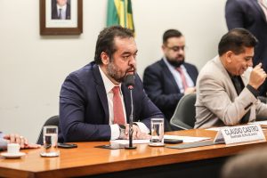 El Gobernador de Río de Janeiro, Cláudio Castro, bolsonarista, celebró el operativo, uno de los más sangrientos en la historia de Brasil.