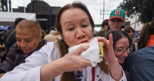 ¿Notas que algunas comidas se repiten o te dejan un sabor ácido horas después? No siempre se trata de una mala digestión, según la doctora Inés Bartolomé.