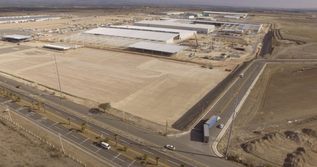 El complejo industrial automotriz Compas, conformado por Nissan y Mercedes Benz, cerrará definitivamente su planta en Aguascalientes para el 31 de mayo de 2026.