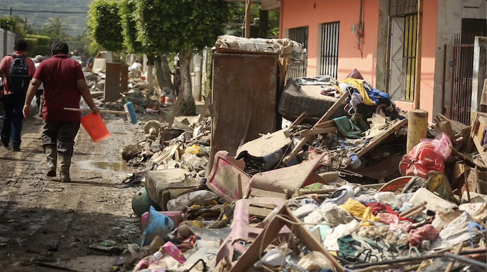 En Poza Rica, miles de personas perdieron pertenencias por las lluvias intensas.