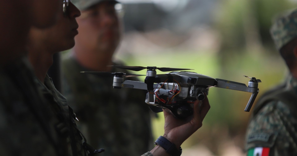 drones cargados con explosivos