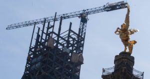 En el tercer trimestre de 2025, el PIB de las actividades secundarias cayó 2.9 por ciento anual y 1.5% trimestral, arrastrando así a la economía mexicana.