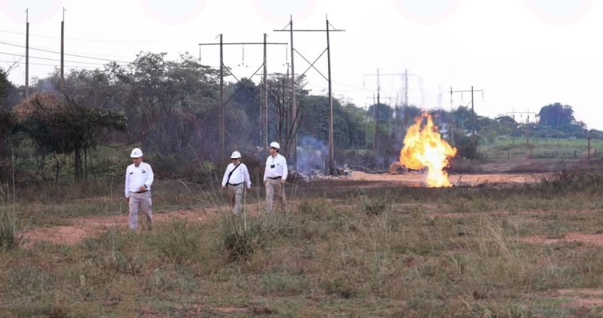 Pemex controló el incendio en un gasoducto que se registró en el municipio de Reforma, en el estado de Chiapas, el cual dejó cinco militares lesionados.