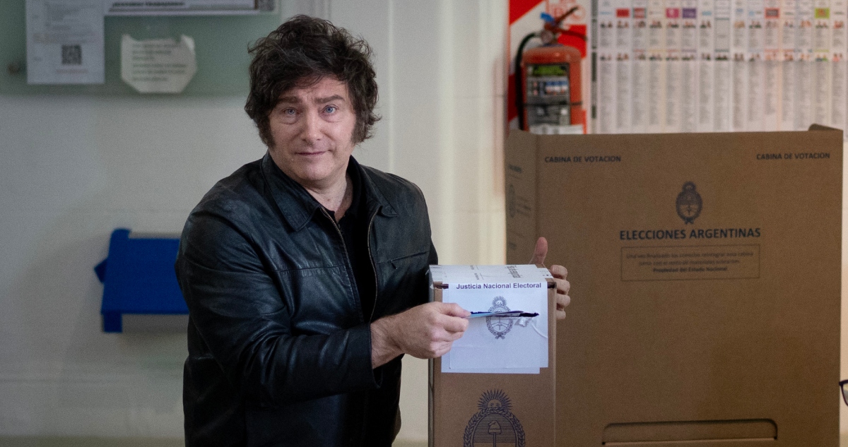 La Casa Blanca condicionó la continuidad del oxígeno a una victoria de La Libertad Avanza. Con el triunfo de Milei y la apreciación del peso, Trump salva cara.