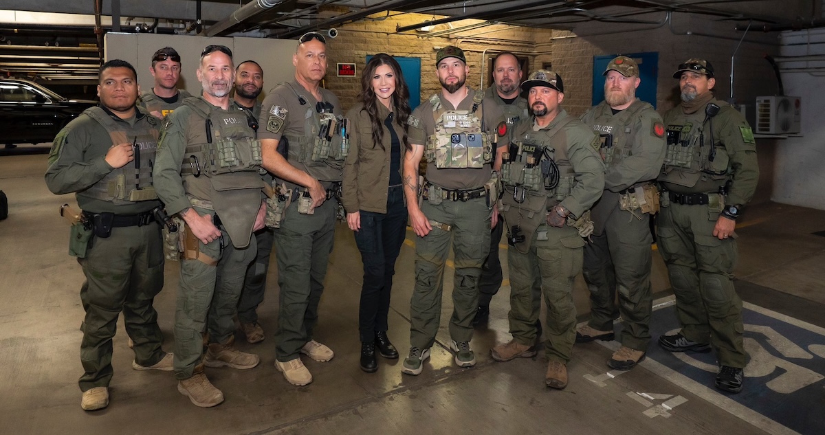 La Secretaria de Seguridad Nacional de EU, Kristi Noem, dijo que el ICE estará presente en inmediaciones del Levi's Stadium en California el día del Super Bowl.