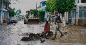 Diana se puso a salvo gracias a que fue alertada de la crecida del río Cazones cuando regresó a su casa, después de salir a buscar al perro que se le escapó.